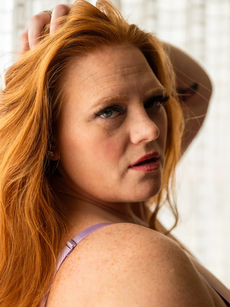 Julie Ginger photo 2